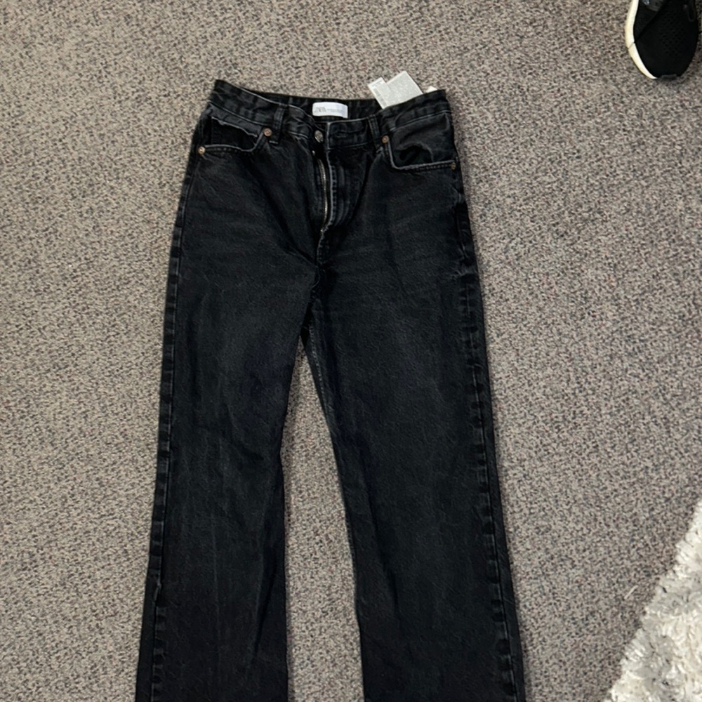 Black Zara jeans